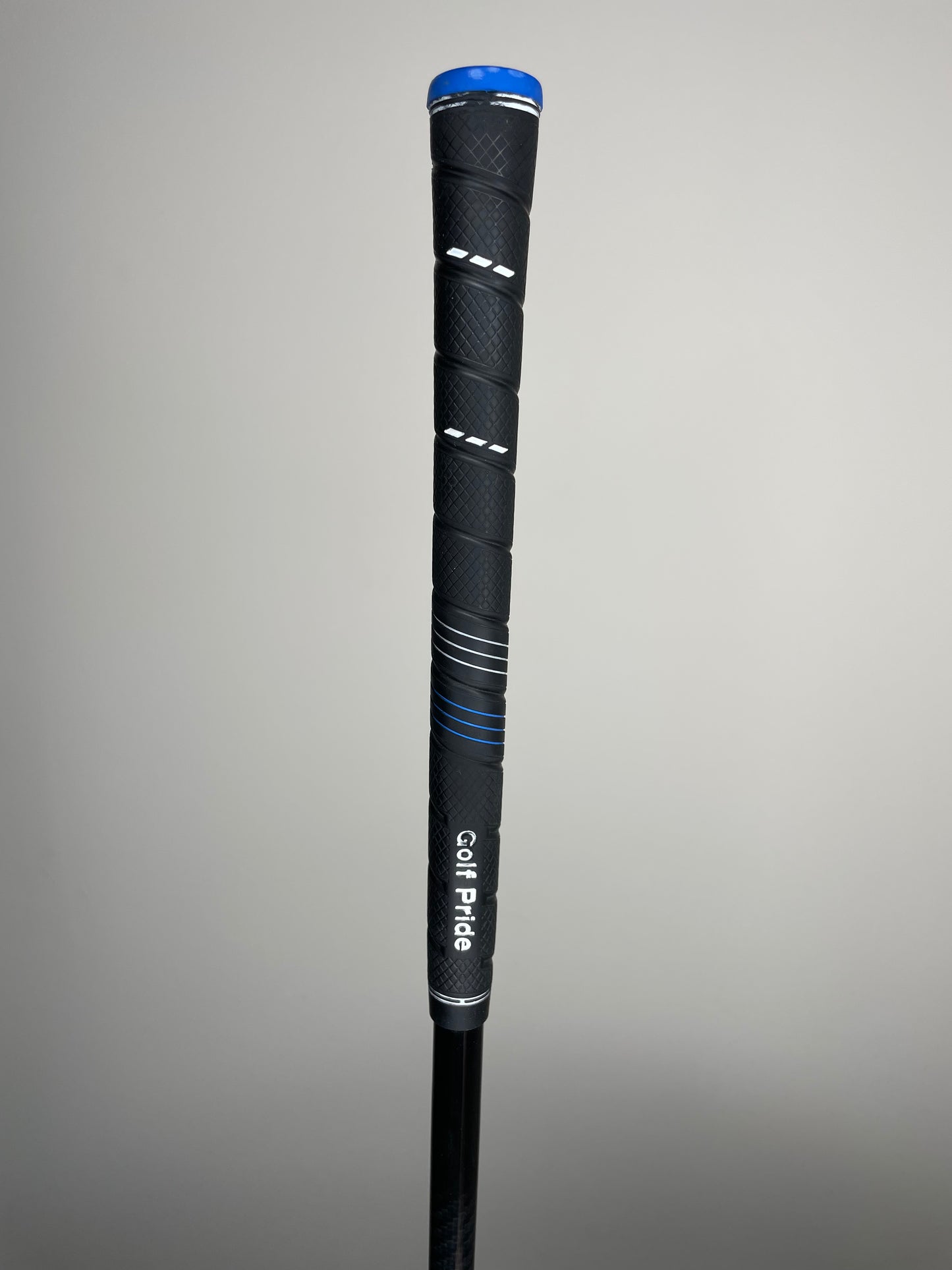 Driver - TaylorMade M5 10.5 grados ; Stiff